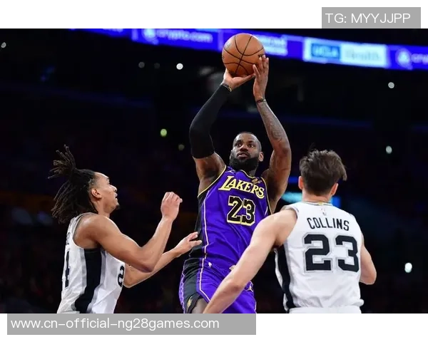 湖人对决马刺回顾07-08赛季首场激战精彩瞬间解析