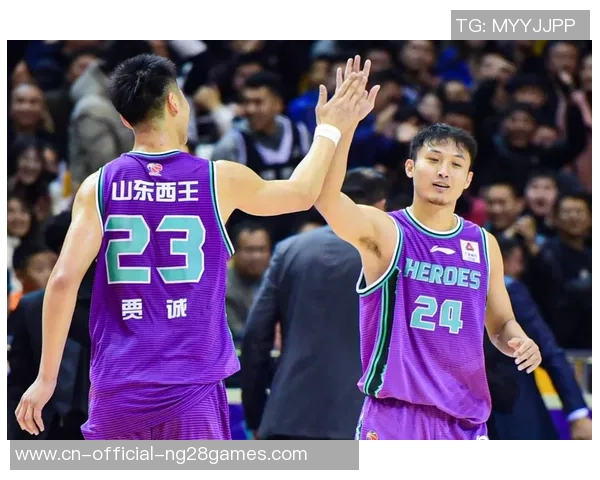 国手后卫砍19分冲进四强 低迷3场淘汰赛总算迸发